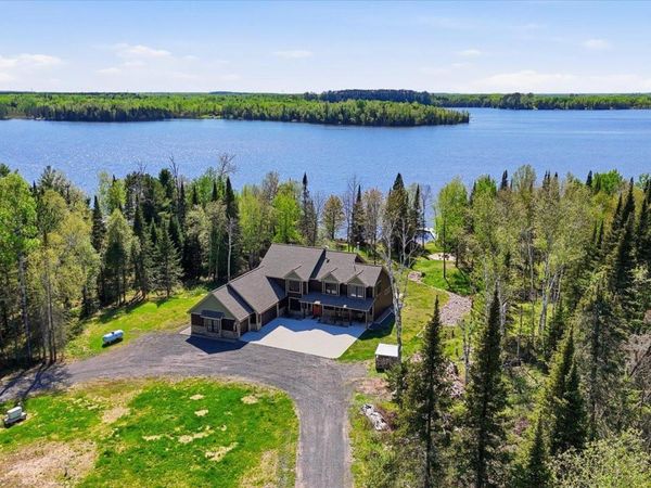 11679 Lakeshore Drive , Nashwauk, MN 55769