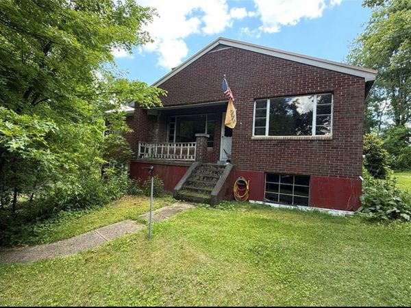 3641 Green Garden Rd , Aliquippa, PA 15001