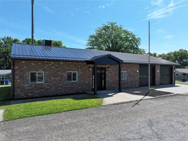 800 Jackson Ave , Monaca, PA 15061