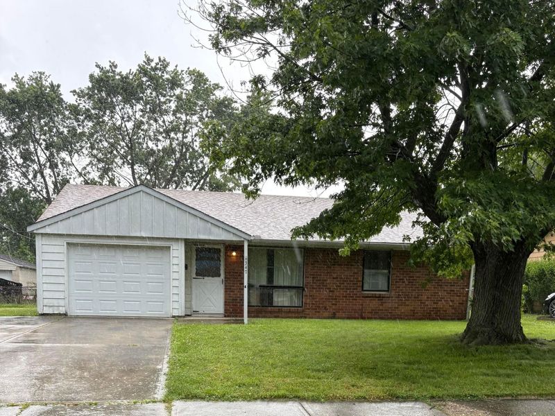 347 Redmond Road, Columbus, OH 43228 Photo 1