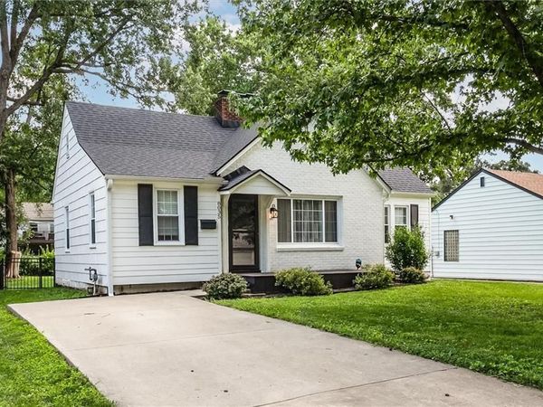 8035 Madison Avenue, Kansas City, MO 64114