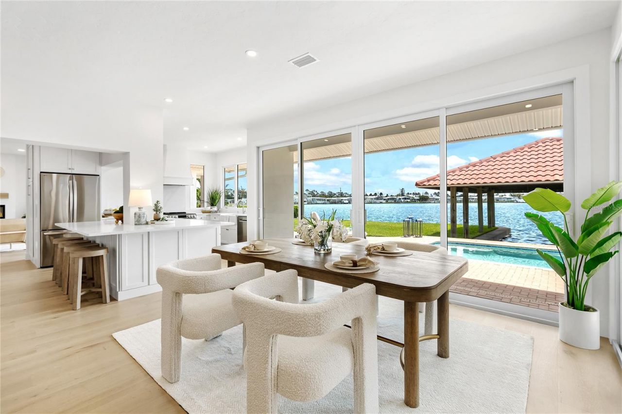 330 W Bay Drive, Venice, FL 34285 Photo