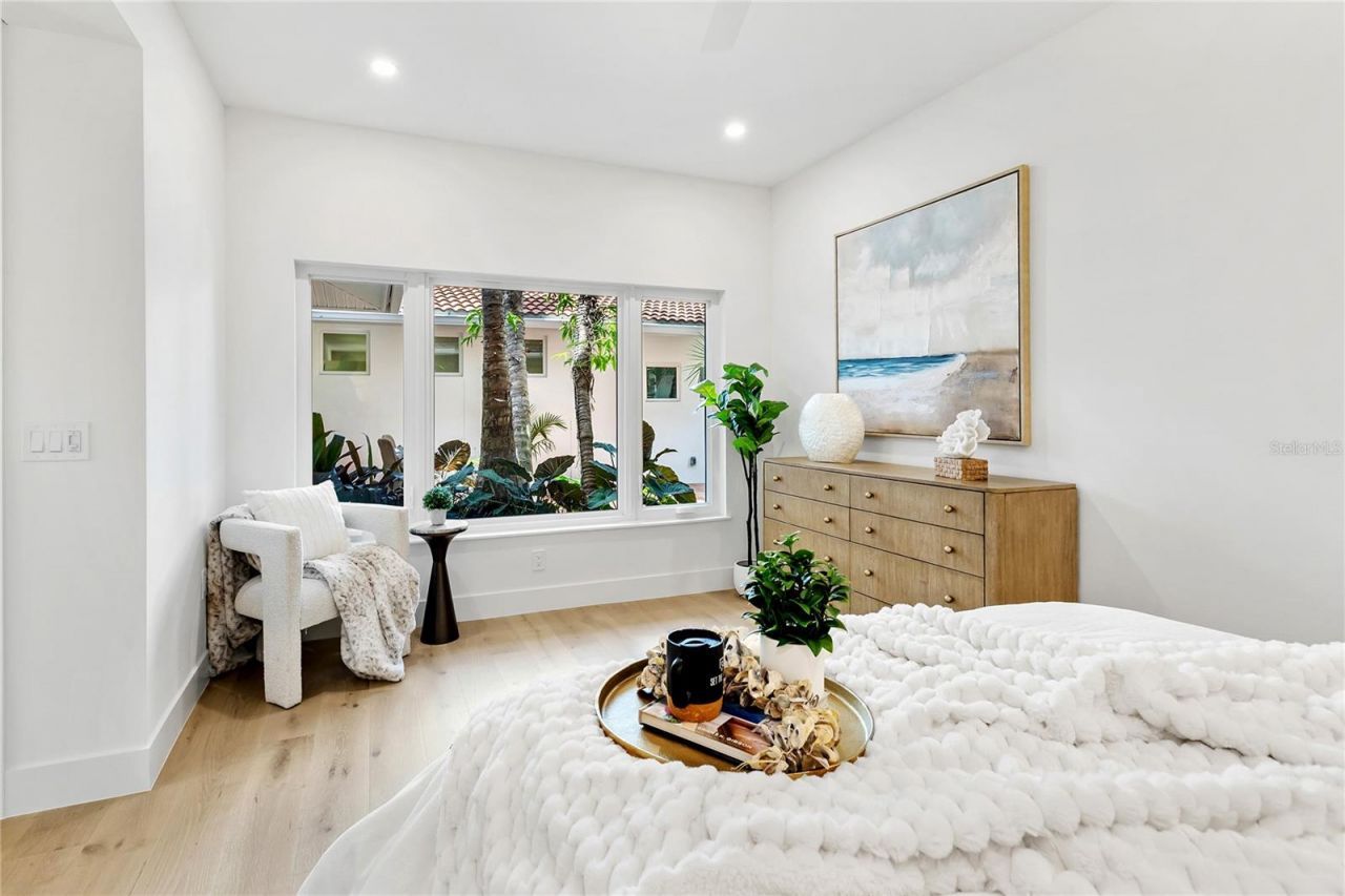 330 W Bay Drive, Venice, FL 34285 Photo