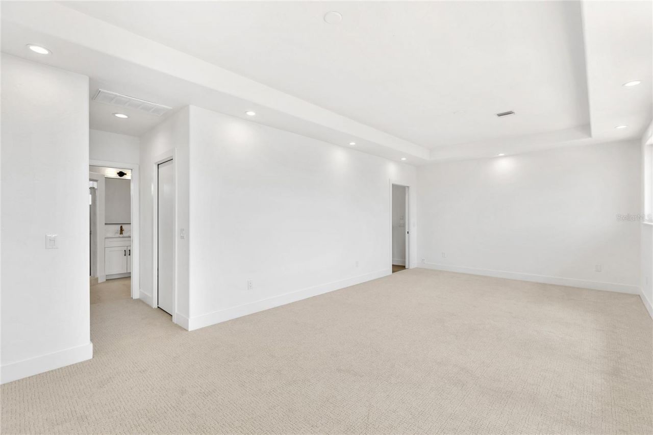 330 W Bay Drive, Venice, FL 34285 Photo