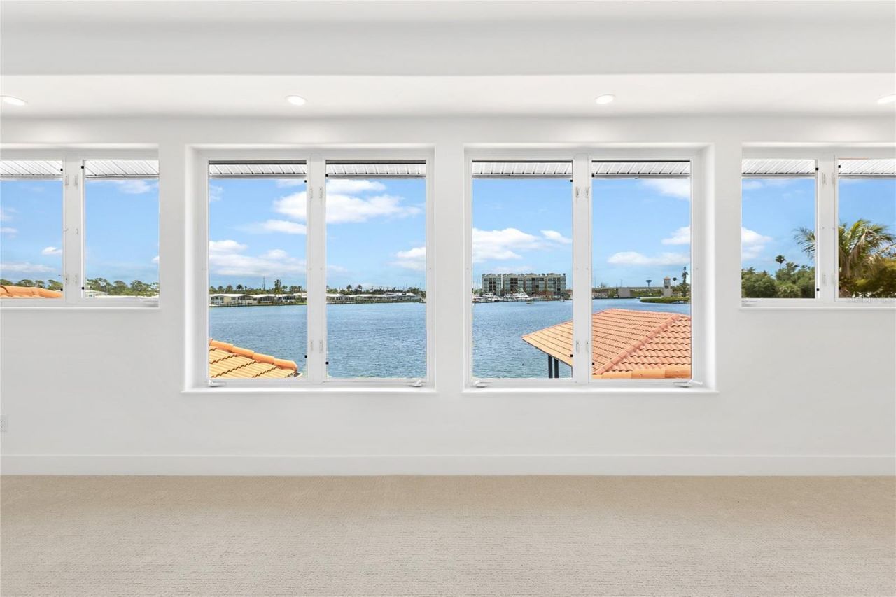 330 W Bay Drive, Venice, FL 34285 Photo