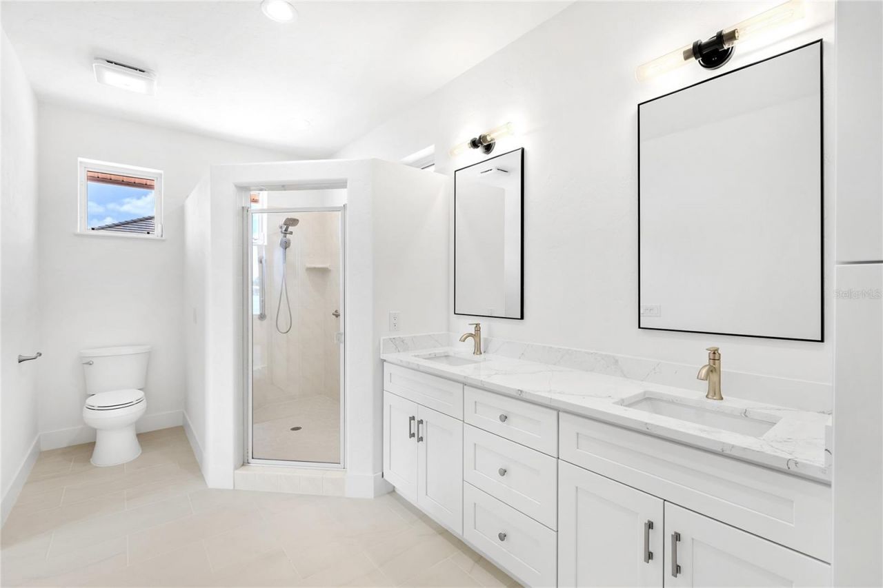 330 W Bay Drive, Venice, FL 34285 Photo
