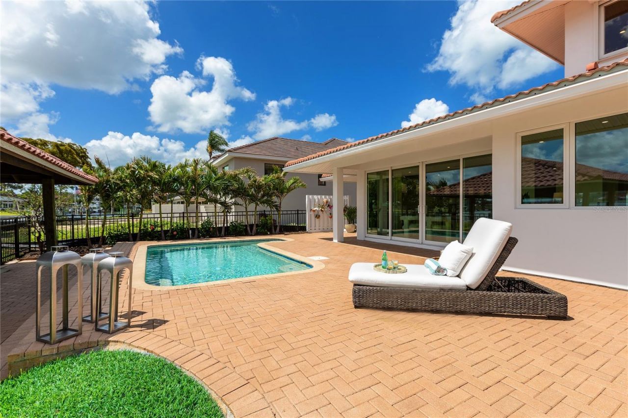 330 W Bay Drive, Venice, FL 34285 Photo