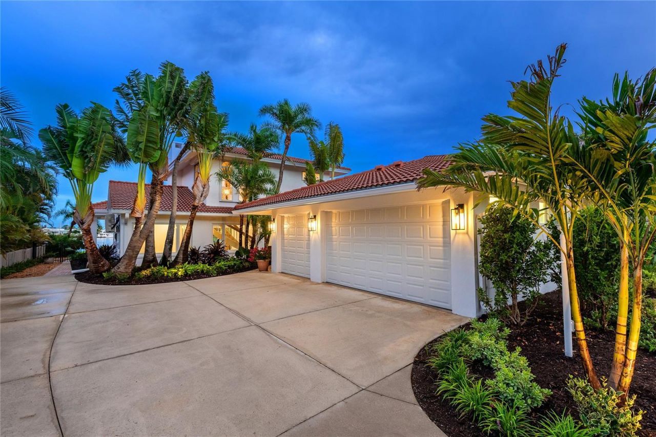 330 W Bay Drive, Venice, FL 34285 Photo