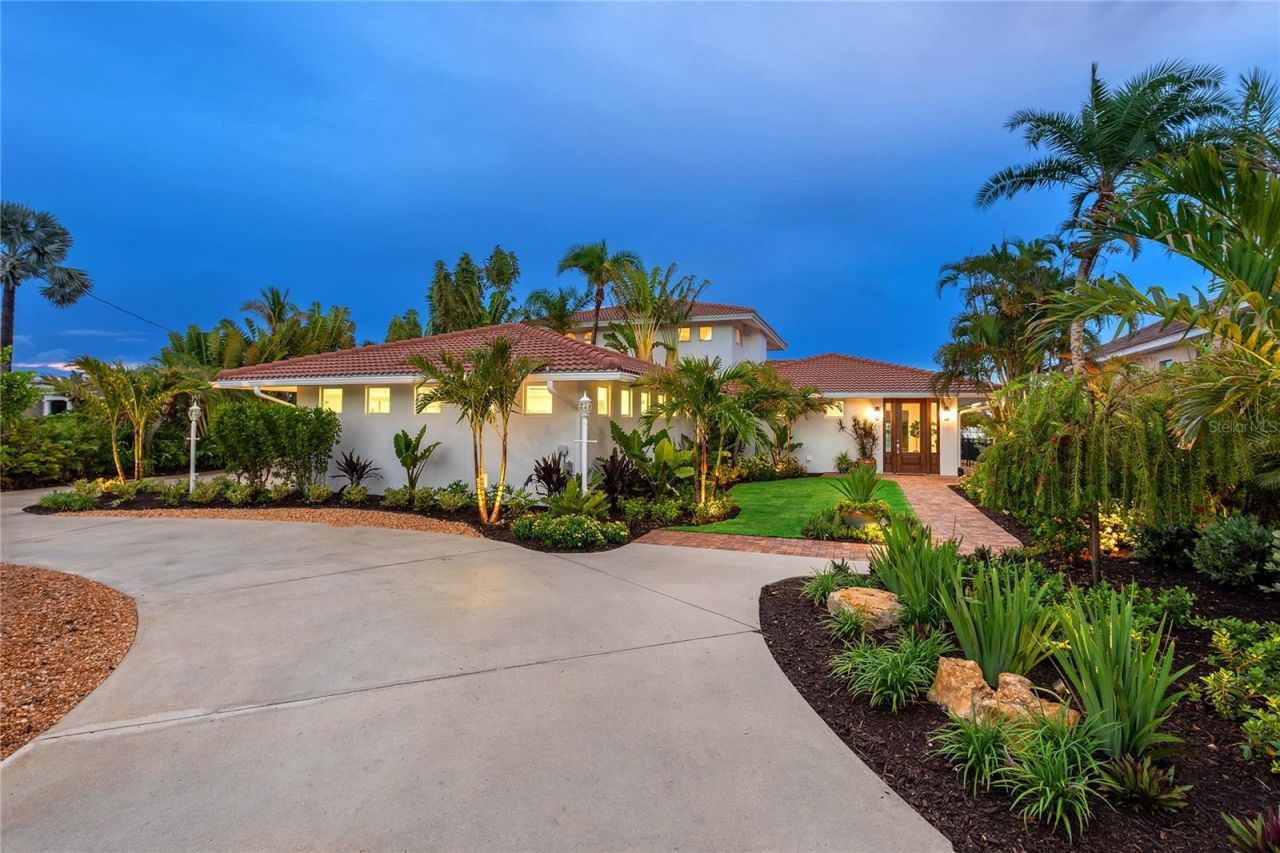 330 W Bay Drive, Venice, FL 34285 Photo