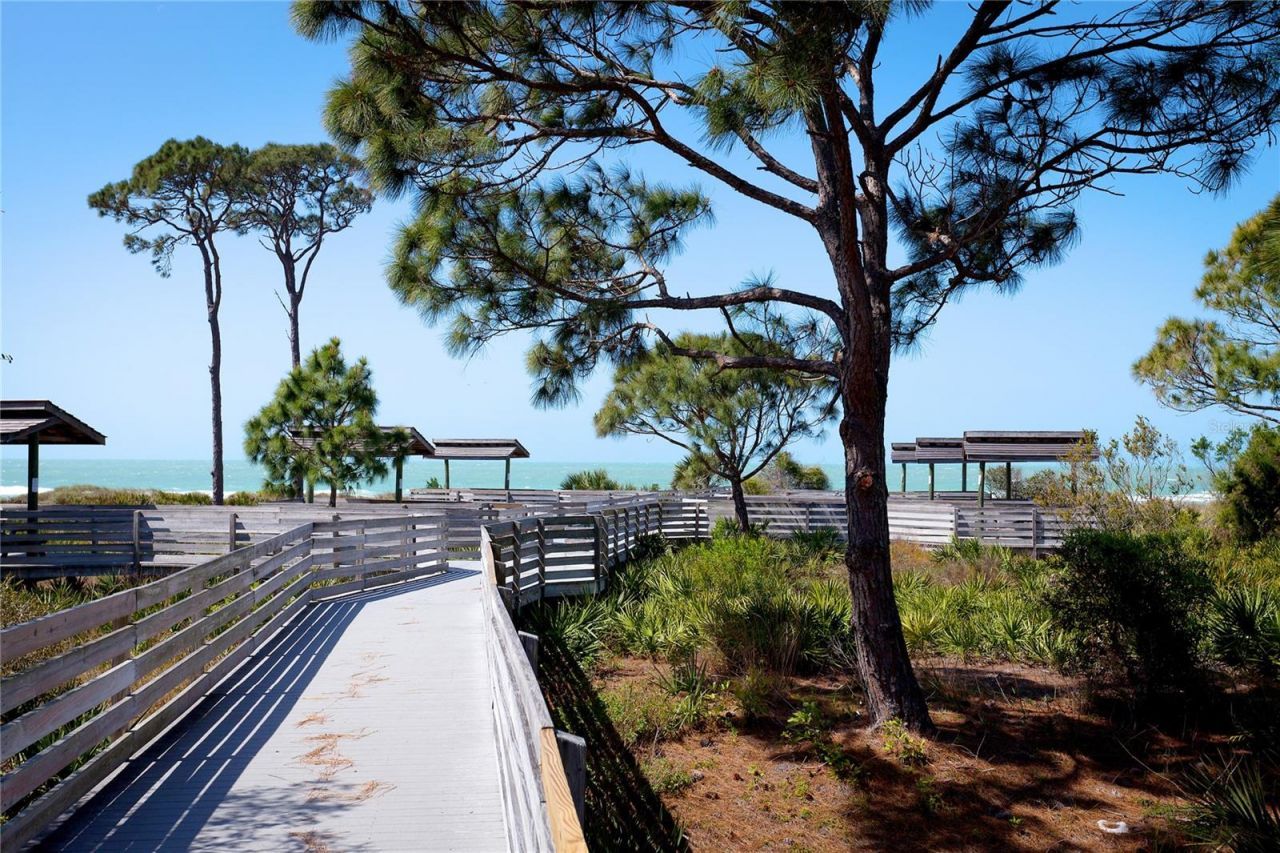 330 W Bay Drive, Venice, FL 34285 Photo