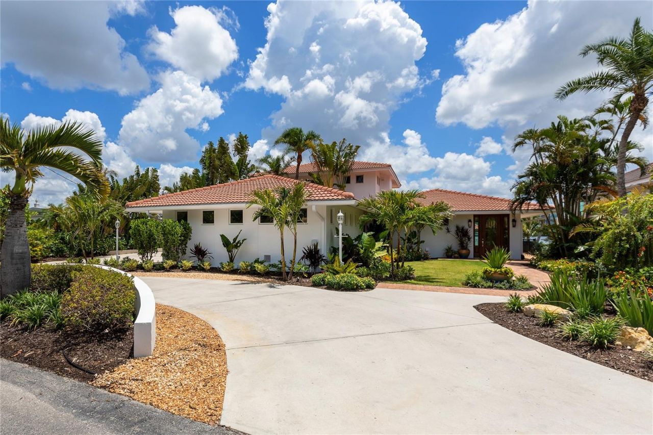 330 W Bay Drive, Venice, FL 34285 Photo