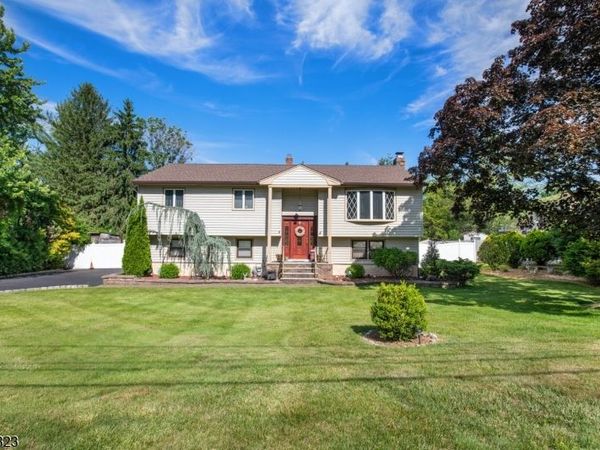 1 Lundy Ter, Butler, NJ 07405