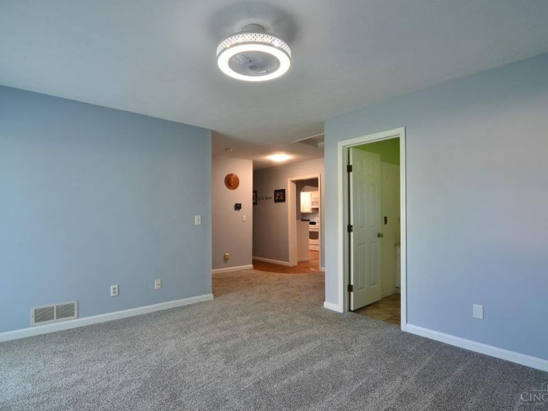 8560 Bunnell Hill Road, Clearcreek Twp., OH 45066 Photo 17
