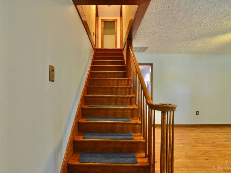 8560 Bunnell Hill Road, Clearcreek Twp., OH 45066 Photo 35