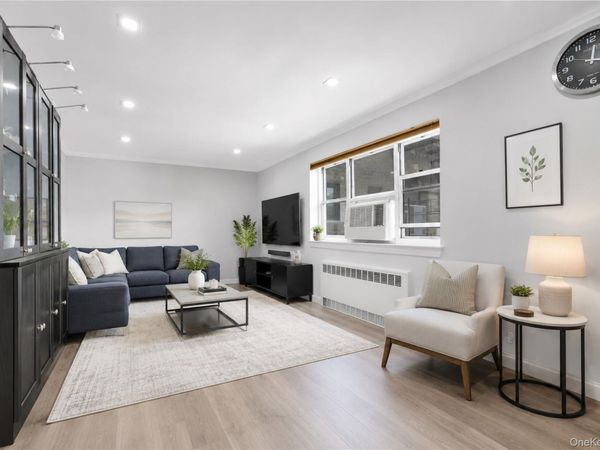 2909 137th Street, Unit 2K, Flushing, NY 11354