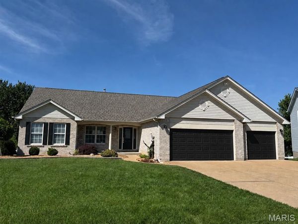 4419 Kerth Manor Drive , St Louis, MO 63128