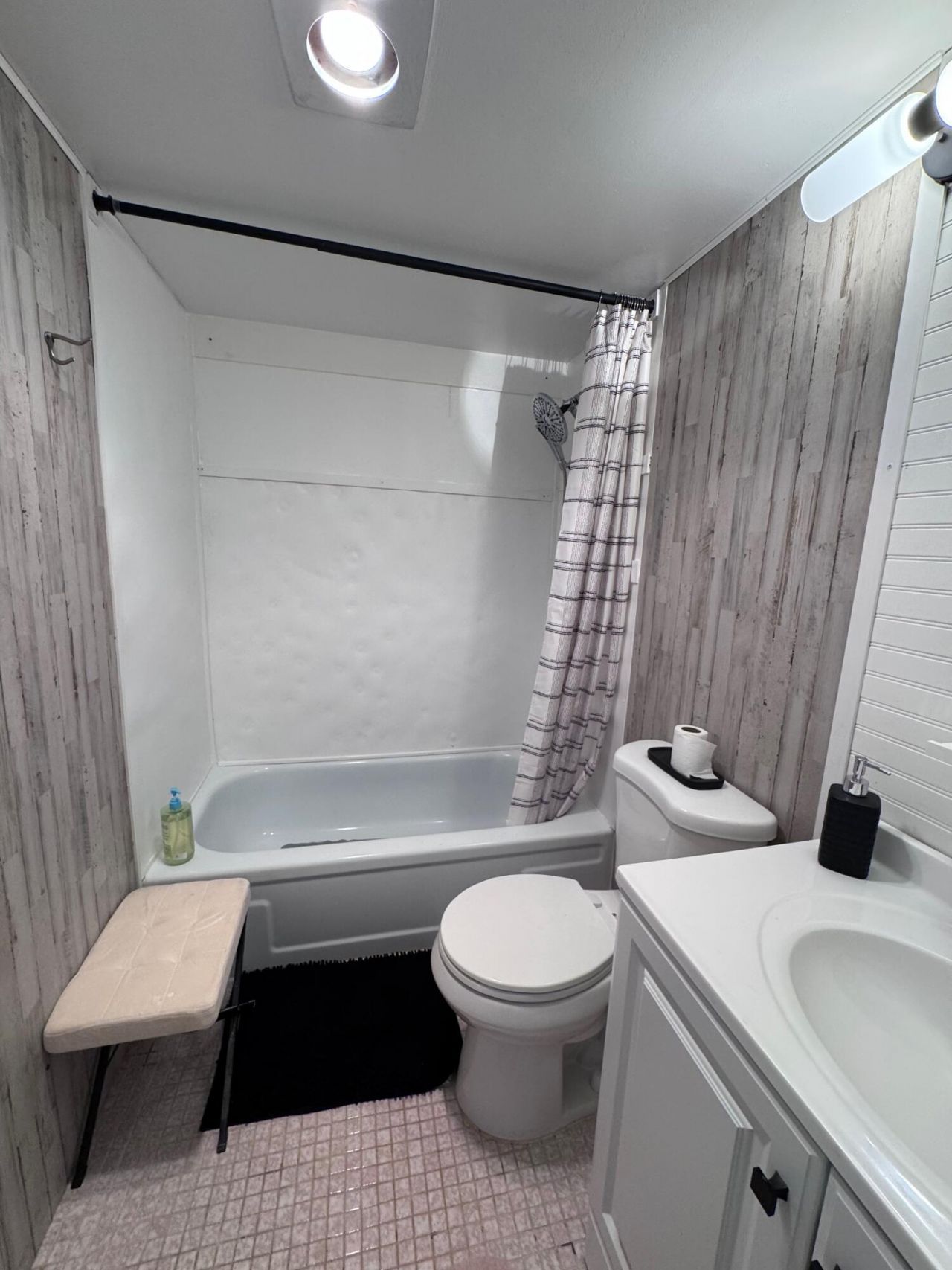 16 Sussex A, Unit 16, West Palm Beach, FL 33417 Photo