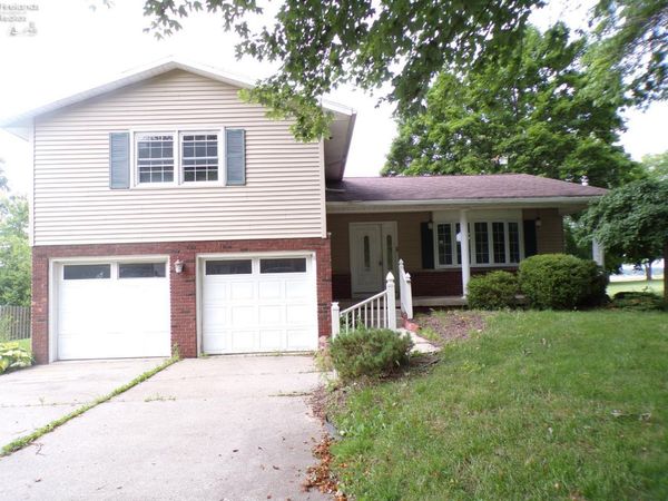 87 Bethany Drive, Fremont, OH 43420