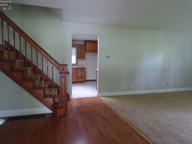 87 Bethany Drive, Fremont, OH 43420 Photo 2