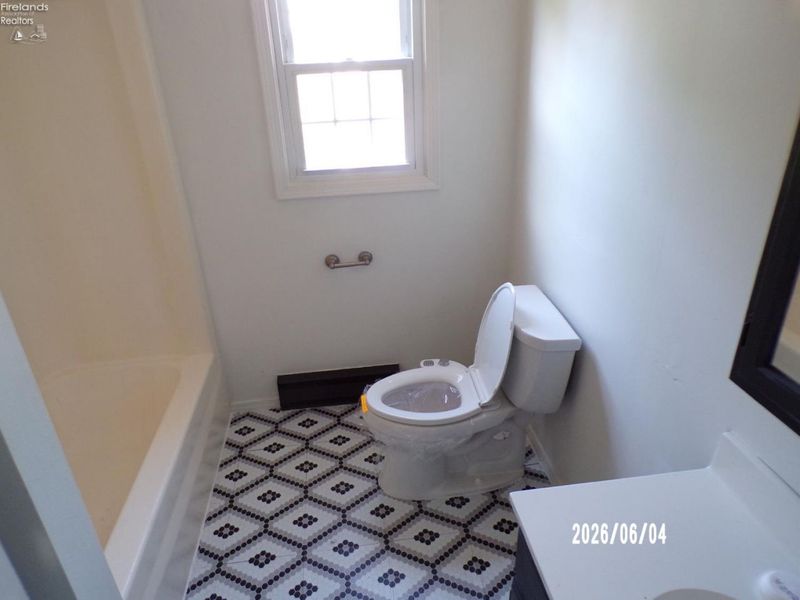 87 Bethany Drive, Fremont, OH 43420 Photo 9