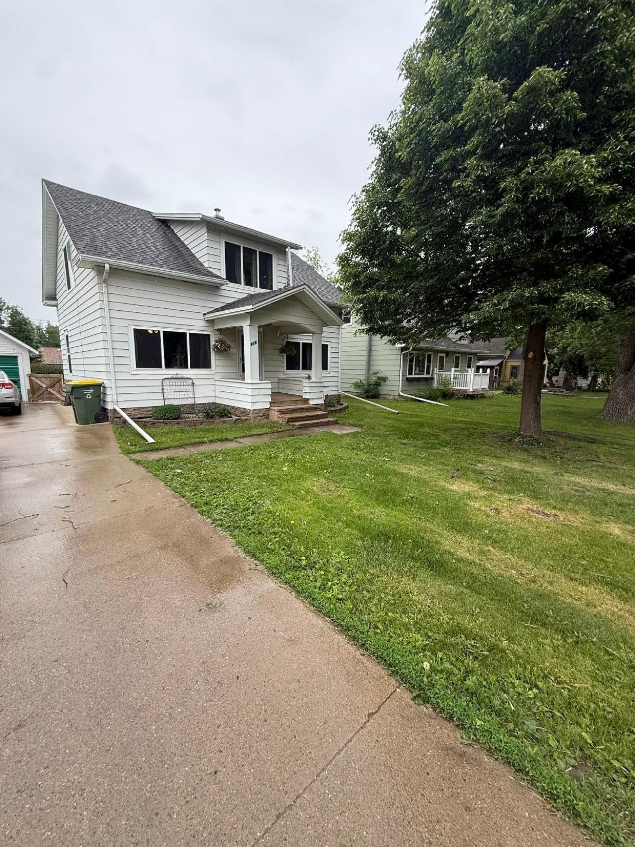 825 7th Street Sw, Pipestone, MN 56164 Main Photo