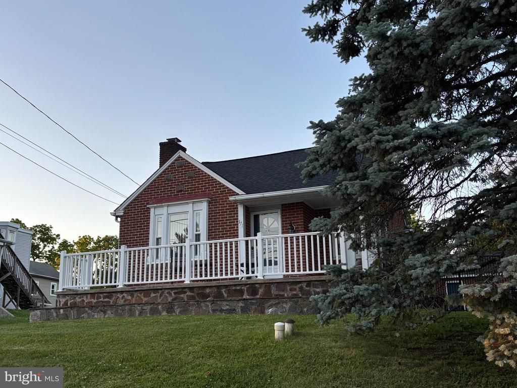 171 W MAIN ST , COLLEGEVILLE, PA 19426