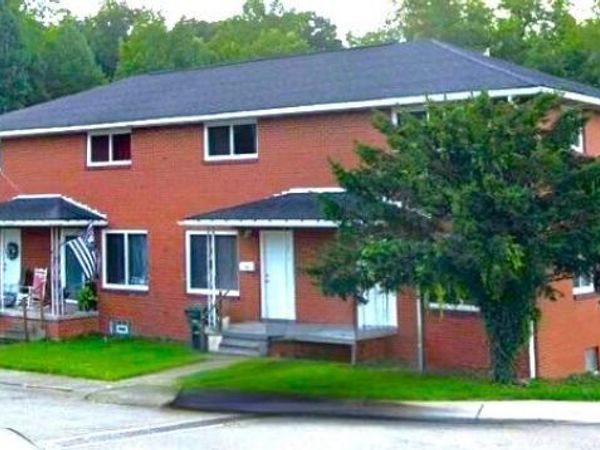 156 17th Commerce St, Wellsburg, WV 26070
