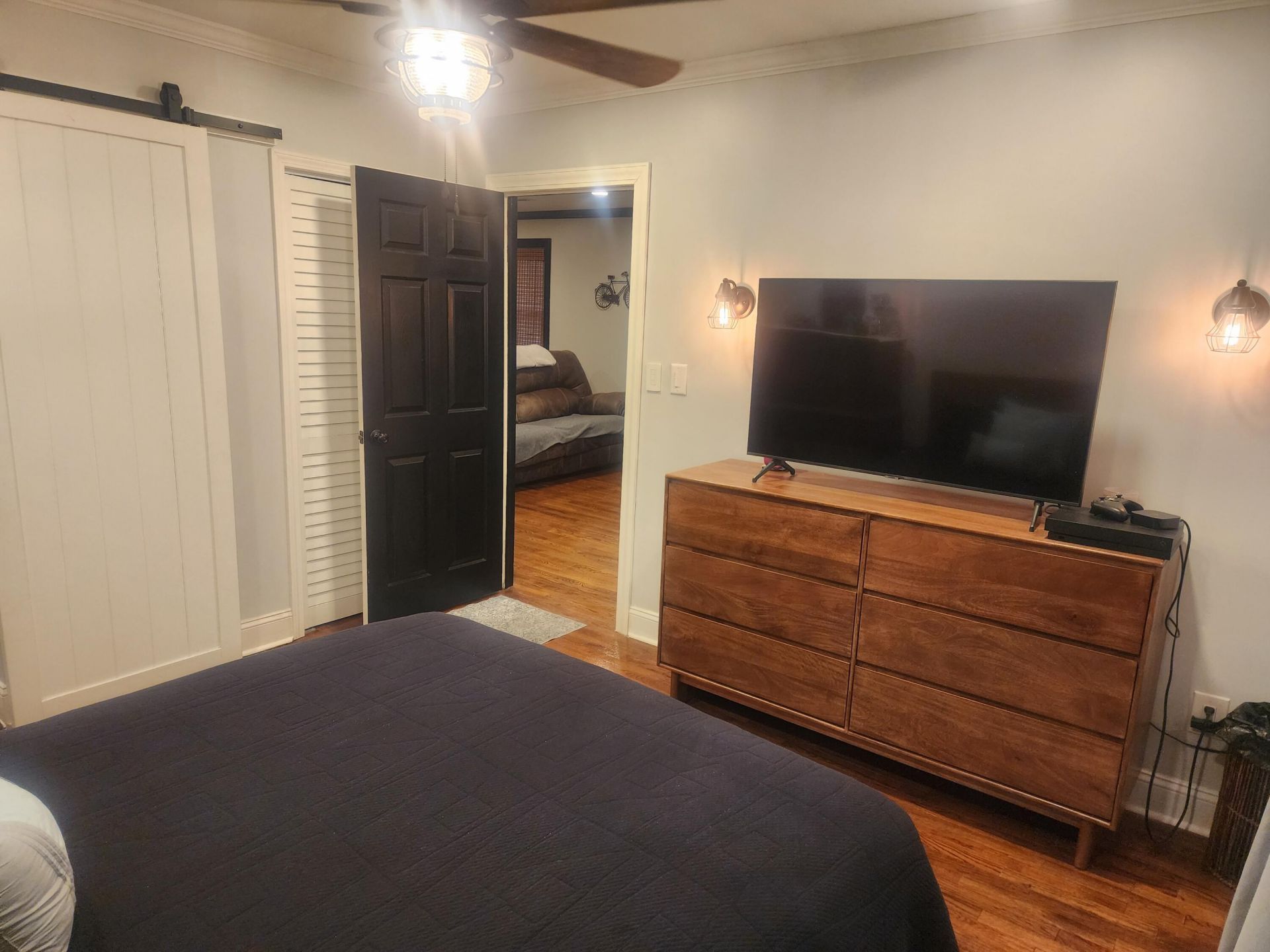 5825 Moore Street Photo 11