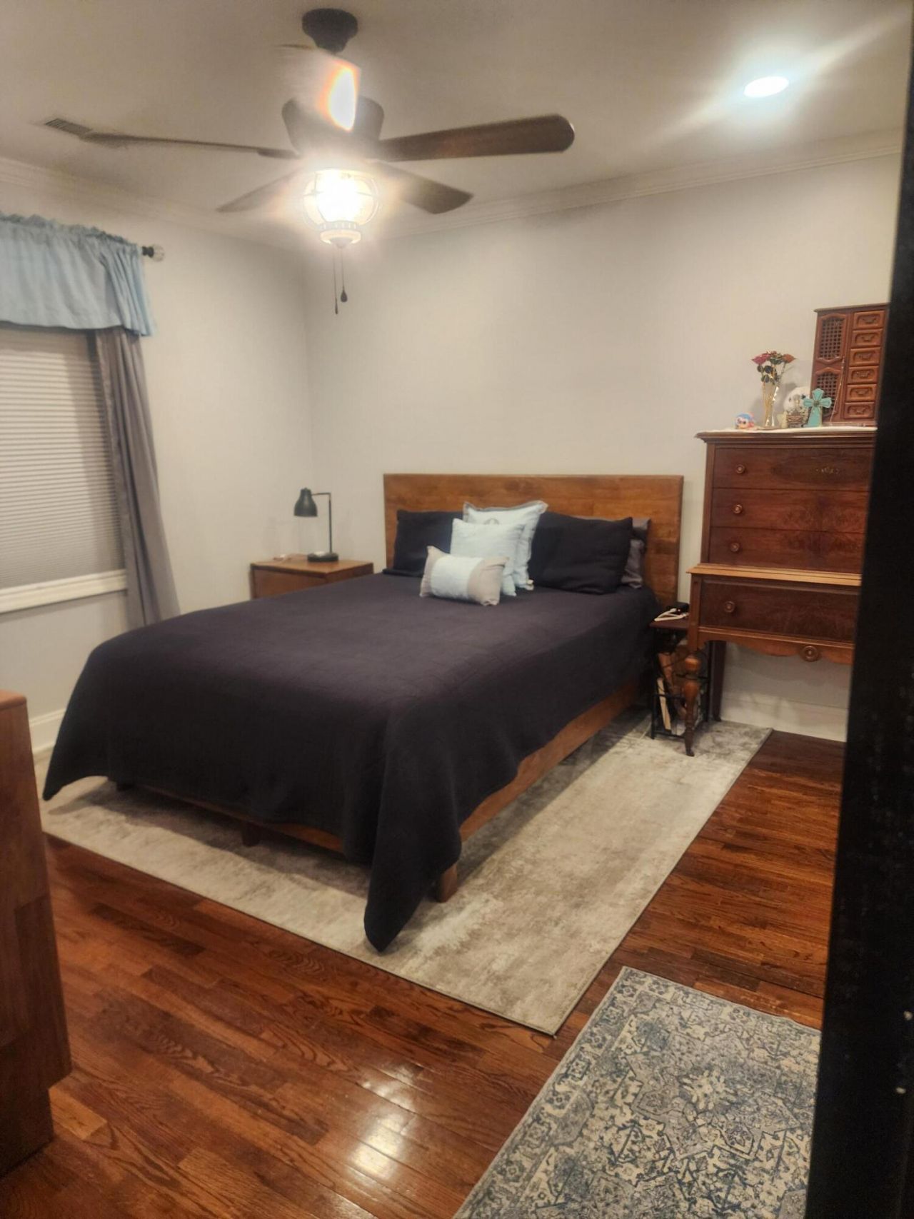 5825 Moore Street Photo 12
