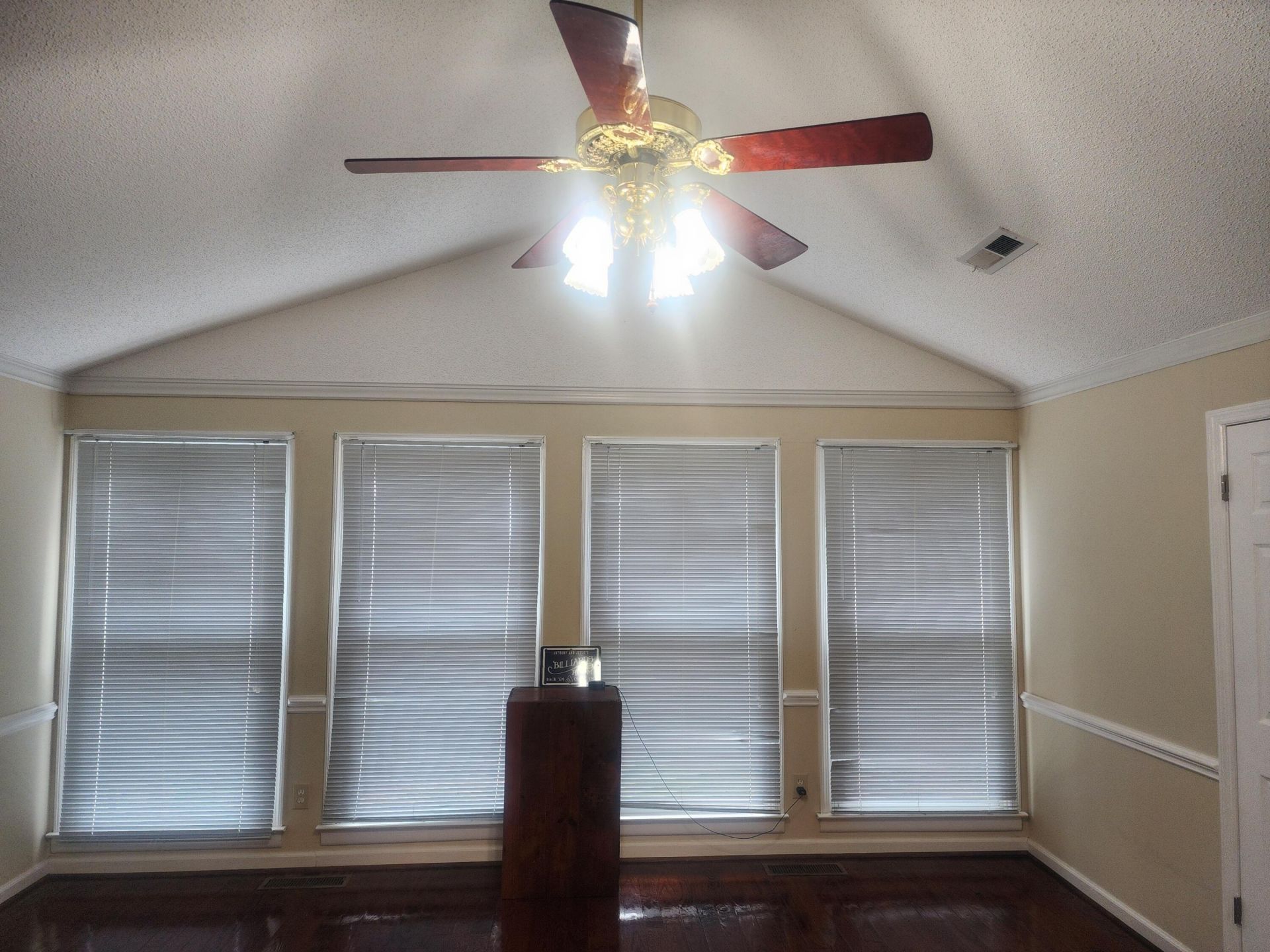 5825 Moore Street Photo 19
