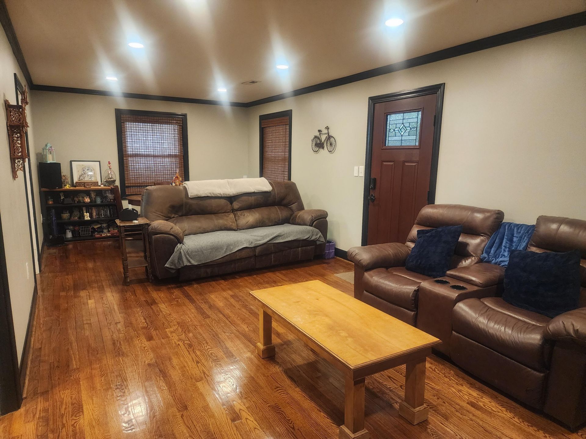 5825 Moore Street Photo 7
