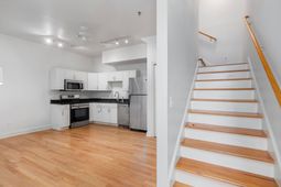 348 King Street photo 4