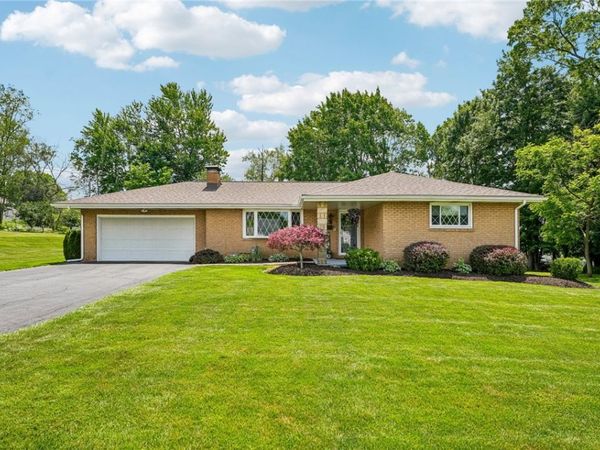 770 Vogan St, New Castle, PA 16101