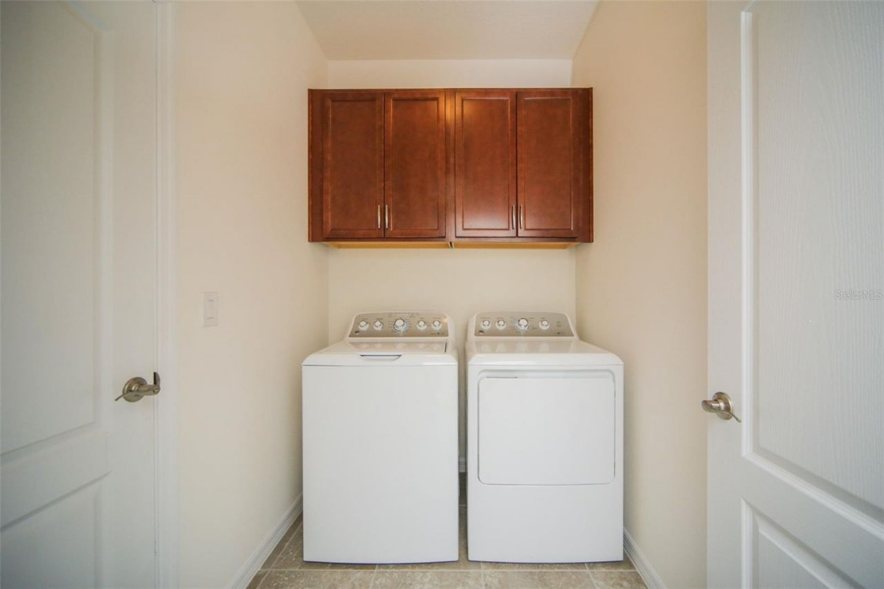 2903 Esmeralda Drive , Sarasota, FL 34243 Photo