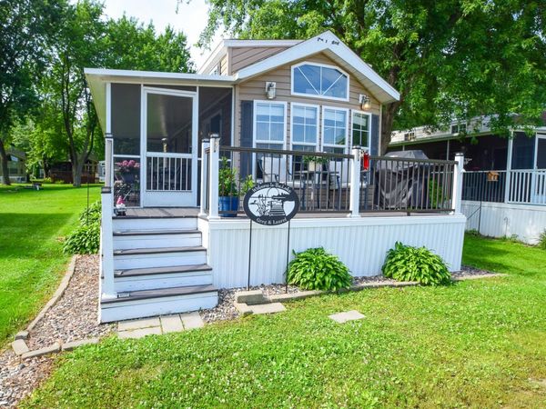 18096 Browns Lake Road , Richmond, MN 56368