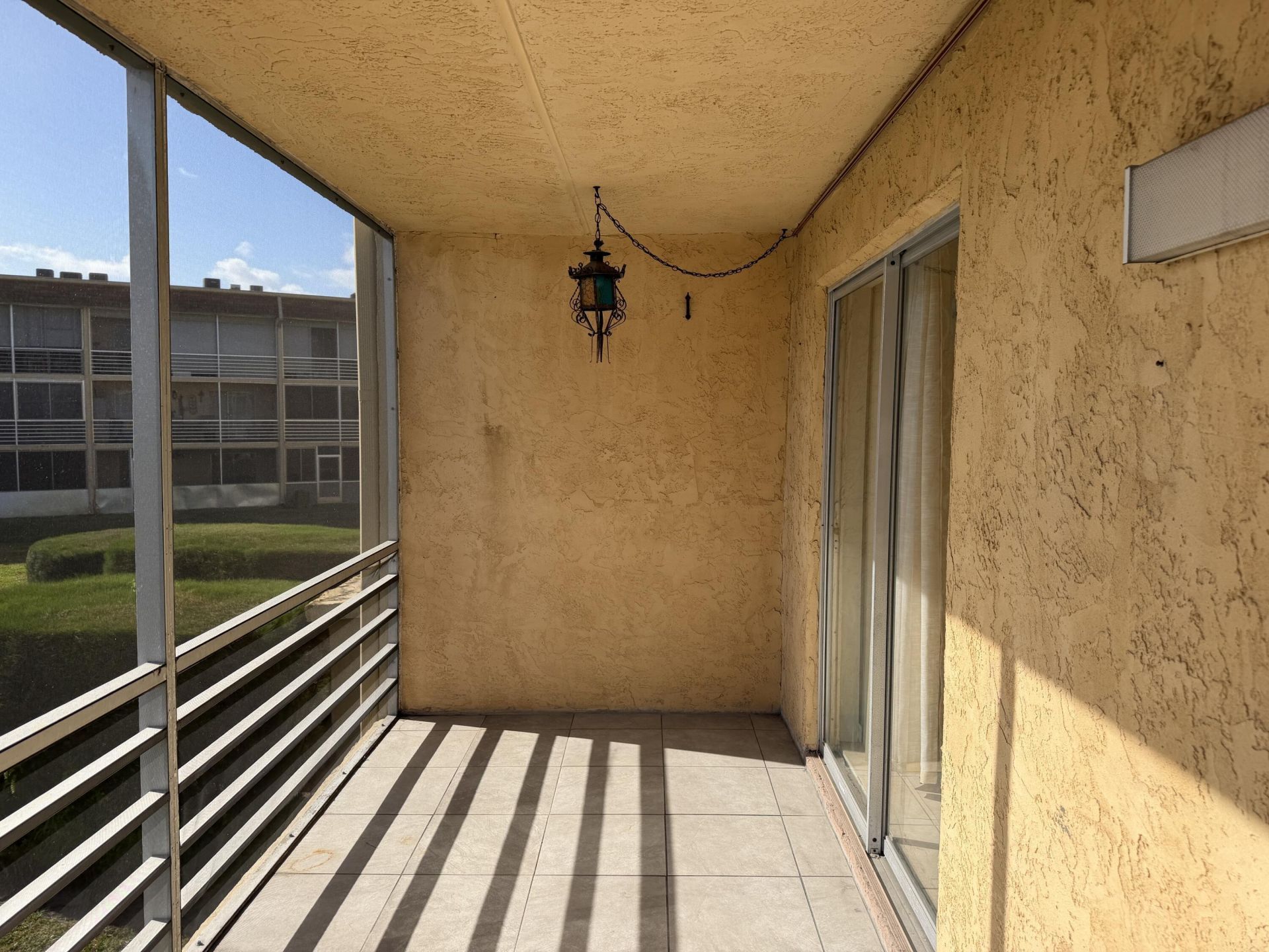 500 W Village Green Cir Circle W, Unit 212, Palm Springs, FL 33461 Photo