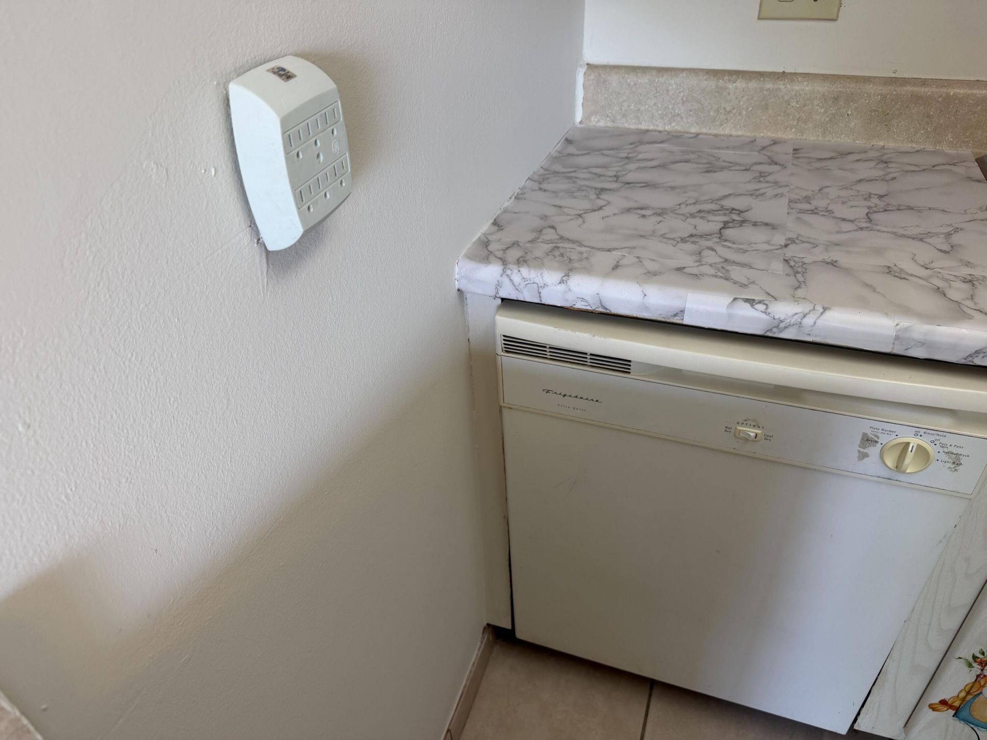500 W Village Green Cir Circle W, Unit 212, Palm Springs, FL 33461 Photo