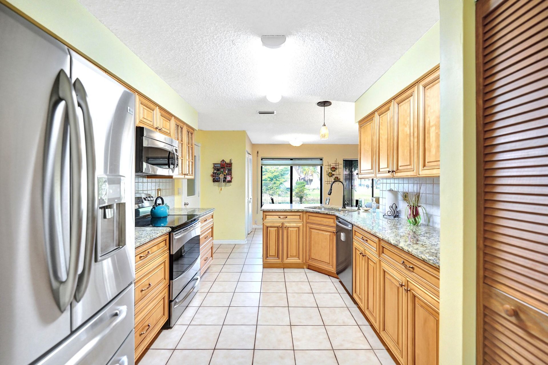 1839 NW 93rd Way, Plantation, FL 33322 Photo