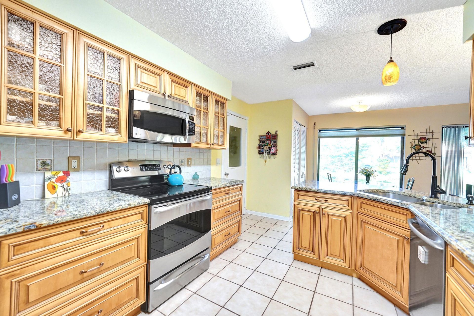 1839 NW 93rd Way, Plantation, FL 33322 Photo