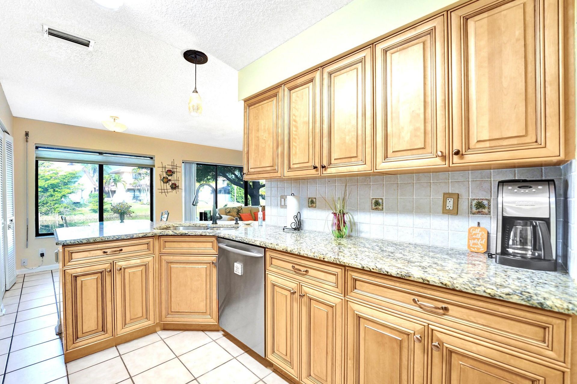 1839 NW 93rd Way, Plantation, FL 33322 Photo