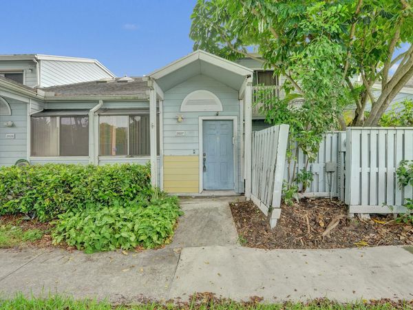 2027 Winners Circle, North Lauderdale, FL 33068