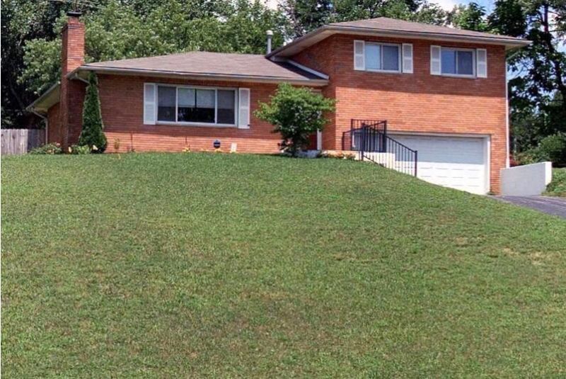 3250 Darracq Circle , Columbus, OH 43223 Main Photo