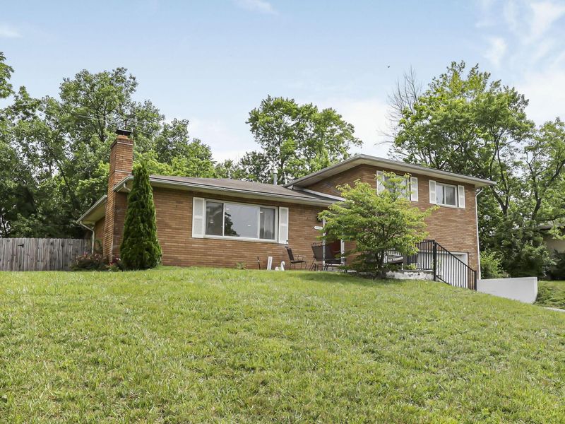 3250 Darracq Circle, Columbus, OH 43223 Photo 4