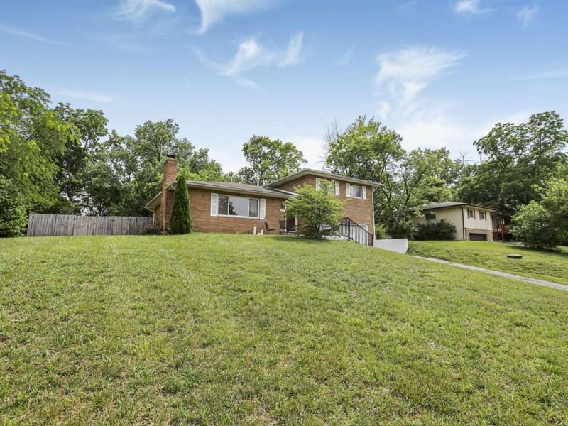 3250 Darracq Circle, Columbus, OH 43223 Photo 5
