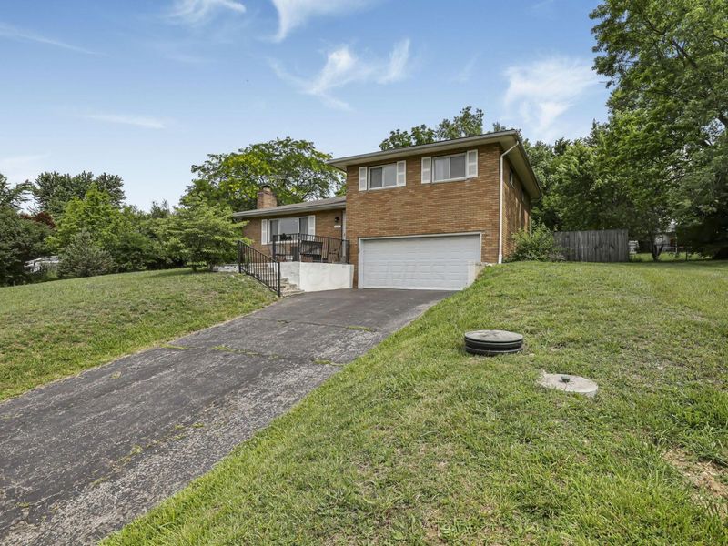 3250 Darracq Circle, Columbus, OH 43223 Photo 7