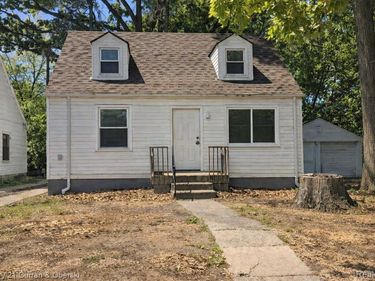 19719 Ferguson Street, Detroit, MI 48235