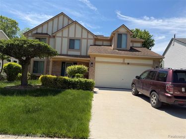 7043 Foxridge Drive, CANTON, MI 48187