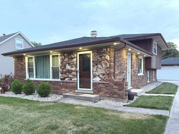 11529 S Laramie Avenue, Alsip, IL 60803