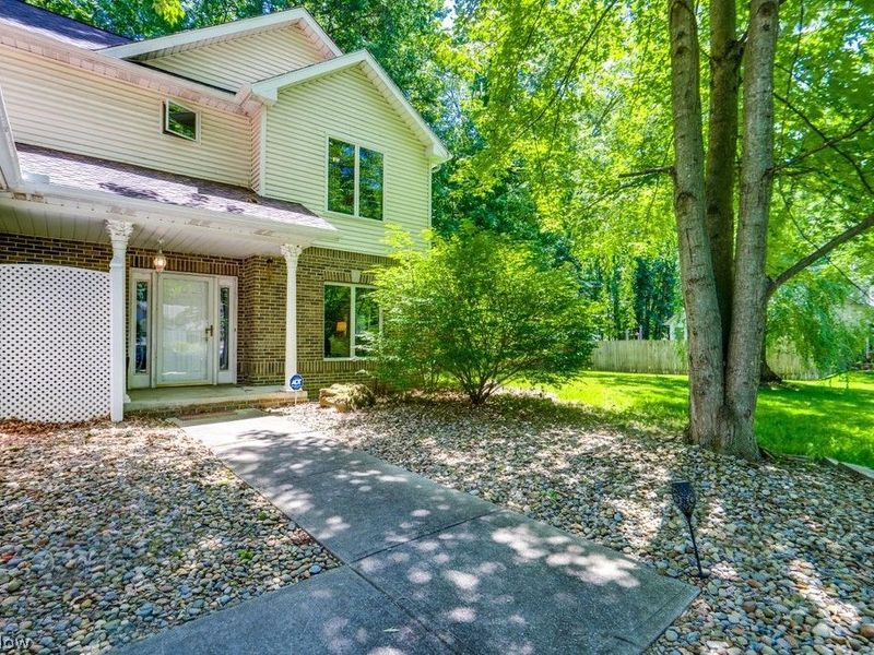 5209 Orchard Lane, North Ridgeville, OH 44039 Photo 2