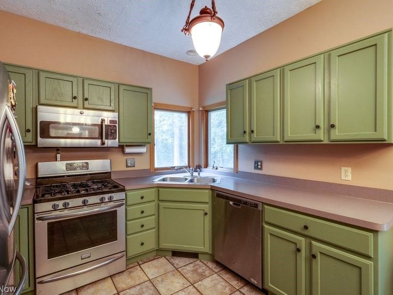 5209 Orchard Lane, North Ridgeville, OH 44039 Photo 8